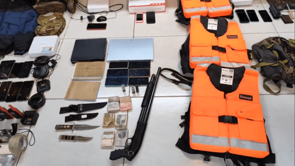 Allanamientos en CDE en prosecución a asalto a transportadora; hay tres detenidos - 1000 Noticias