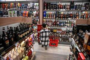 Leve mejora mensual en índice de confianza del consumidor - Economía - ABC Color