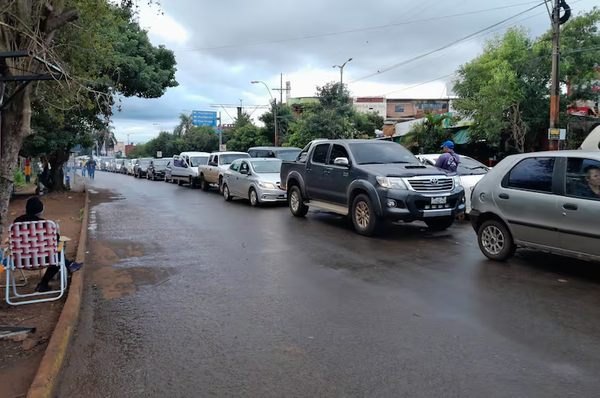 Peña promulga ley que unifica los costos de patentes vehiculares - Noticiero Paraguay