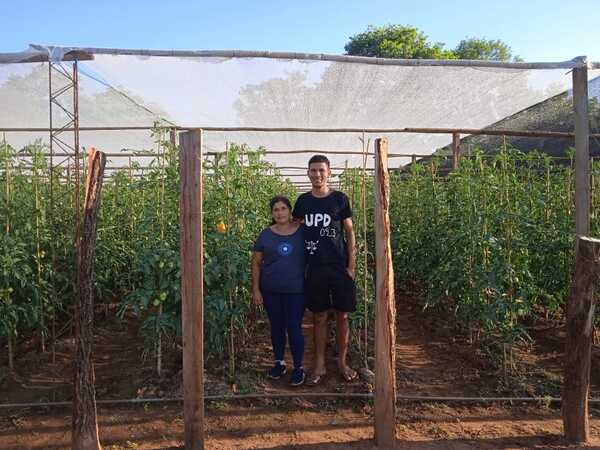 Cada vez más jóvenes se vuelcan a la producción agrícola, resalta ministro del MAG - .::Agencia IP::.