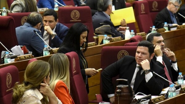 Asismed proveerá seguro médico a funcionarios de Diputados por G. 15.177 millones