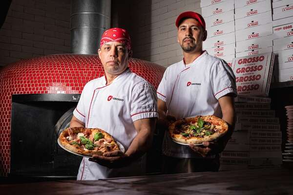 Grosso escala al podio y se posiciona entre las 50 mejores pizzas de la región - Empresariales - ABC Color
