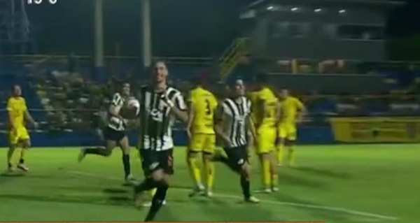 Libertad rescata un empate ante Recoleta y mantiene su invicto - SNT