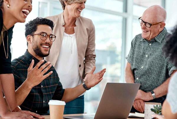 Enfrentando los desafíos y oportunidades de un entorno laboral multigeneracional | Análisis Macro | 5Días