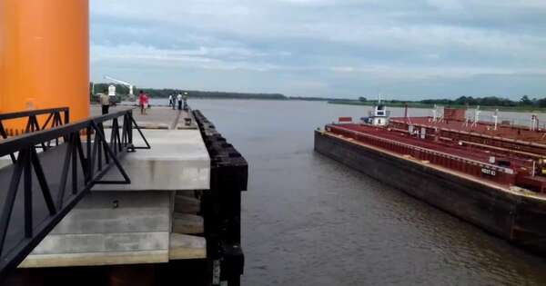 La Nación / Habilitan cruce fluvial entre Pilar y Colonia Cano para atraer turismo