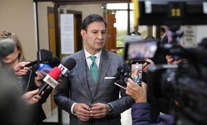 Una puja con Afara por Presidencia de la ANR sería una "buena competencia", dice Ovelar - 1000 Noticias