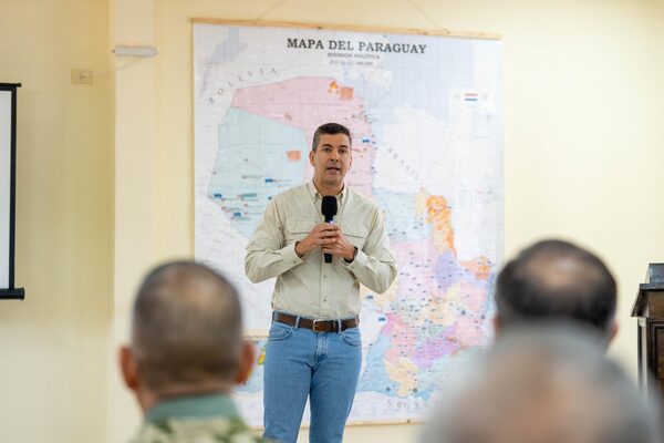 Peña refuerza compromiso con el Chaco donde más de 10.000 familias ya fueron asistidas ante inundaciones - .::Agencia IP::.