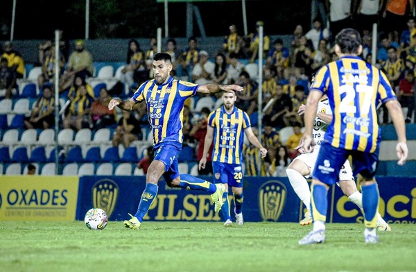 Luqueño tiene más partidos jugados que puntos •