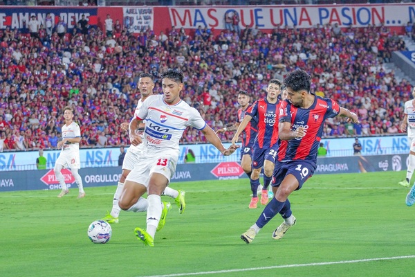 El Ciclón, obligado a ganar ante Nacional para levantar cabeza - trece