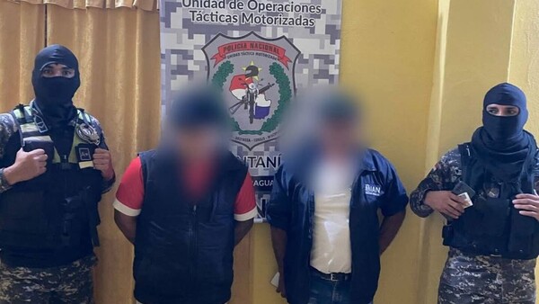 Detienen a dos hombres con presunta cocaína en San Pedro