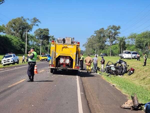 Video: accidente de tránsito se cobra dos vidas en Santa Rosa, Misiones - Nacionales - ABC Color