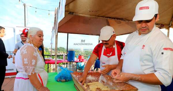 La Nación / Punta Karapã: en tradicional chipa apo prepararon y repartieron 1.000 chipas
