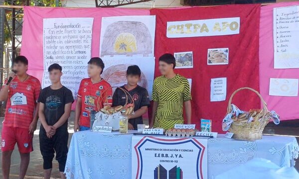Centros Educativos de CDE y Virgen de Fátima celebran la Semana Santa