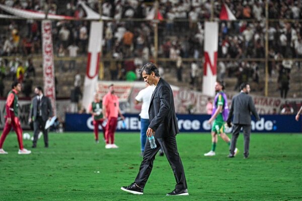 Versus / Olimpia ya tiene de fecha de presentación de Fabián Bustos como nuevo DT