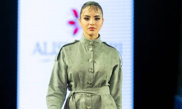 (VIDEO) ¡ExMiss paraguaya apareció en desfile chururú en Dubái!