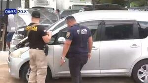 ¡Es posible! Policía encontró tres vehículos robados en una playa de autos de Sanlo