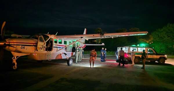 La Nación / Mujer que sufrió un ACV fue trasladada vía aérea desde Fuerte Olimpo a Asunción