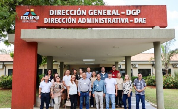 Conforman mesa técnica para enajenación de viviendas del Área 2