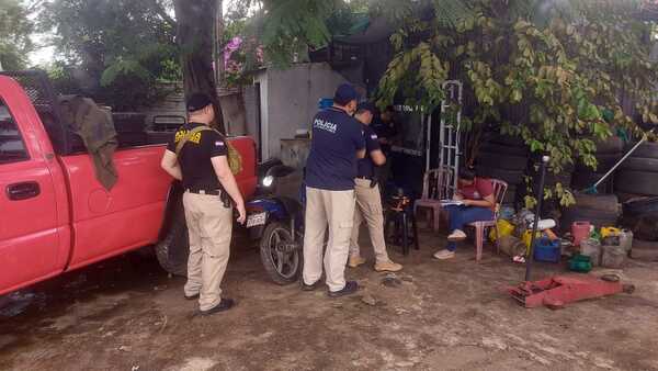 Operativo policial desmantela playa de autos e incauta unidades con chasis adulterados