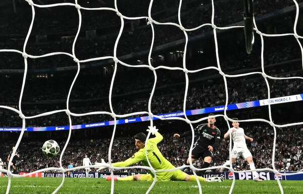 Arsenal elimina al campeón y pasa a semifinales con el Inter de Milán - Fútbol Internacional - ABC Color