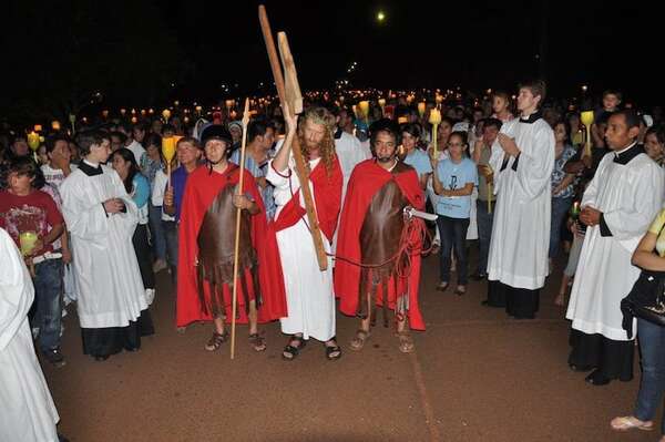 Hernandarias: esperan la participación de más de 5.000 personas en el Vía Crucis Mayor - ABC en el Este - ABC Color