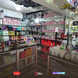 Incautación de Cosméticos Presuntamente de Contrabando en Encarnación - TVS