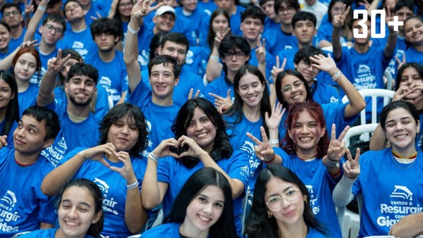 Con el sistema unificado de becas de Gobierno, logró beneficiar a 6.796 jóvenes - trece