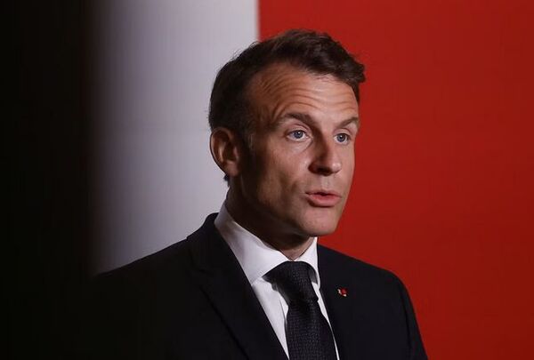 Atentados en las cárceles de Francia: Emmanuel Macron prometió tomar medidas contundentes