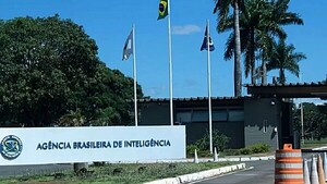 Brasil envió a un agente para minimizar crisis por espionaje