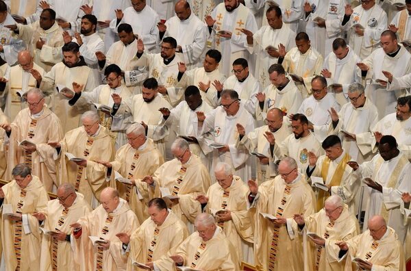 Misa del Jueves Santo en el Vaticano llama a transformar las palabras en acciones tangibles - .::Agencia IP::.