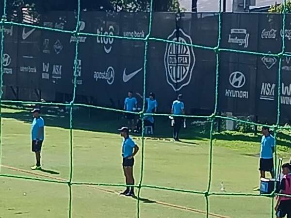 Comienza la era Fabián Bustos en Olimpia: práctica y... - Olimpia - ABC Color