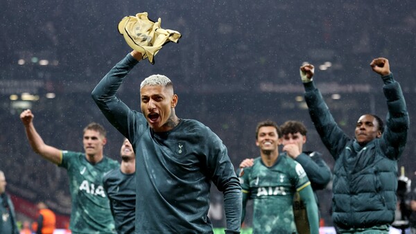 Tottenham mantiene su dignidad en Europa