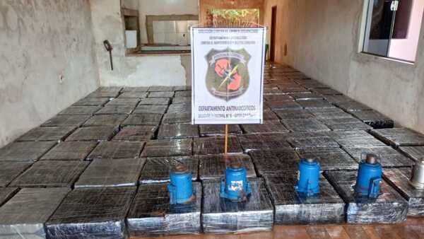 Fiscalía reporta el decomiso de unas 3,5 toneladas de marihuana en Paraguay