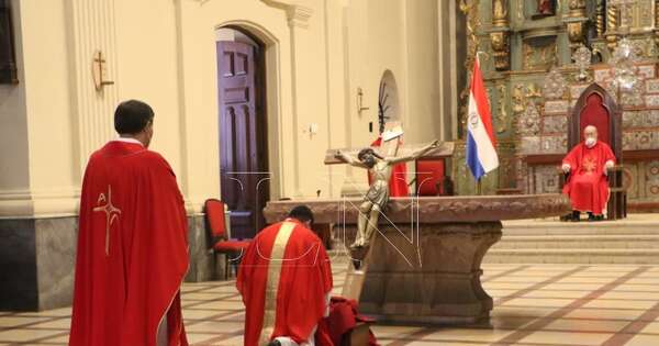 La Nación / Viernes Santo de la pasión y muerte de Jesús: “Único día del año en que no se celebra misa”