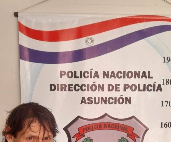 Infeliz cayó upéi de agredir y amenazar a su propia mamá