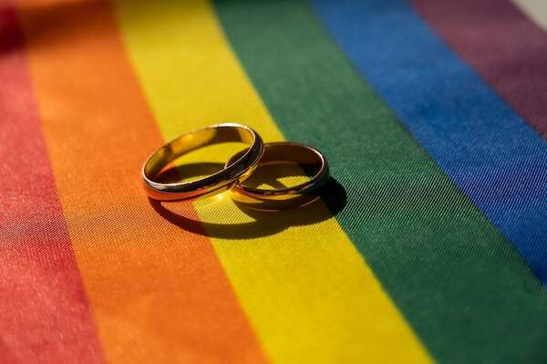 Comunidad LGTBI+ celebra sentencia en Lituania que permite registro de unión civil - Mundo - ABC Color