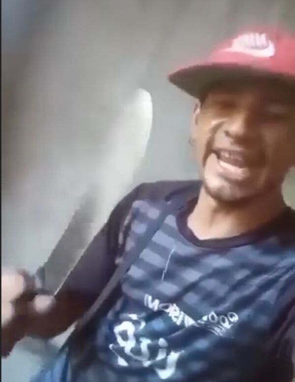 (VIDEO)Detienen a hombre que hostigaba a su ex con un machete