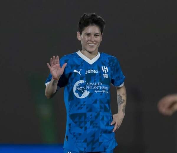 Jessica firma doblete y suma 14 goles en 16 partidos con el Al Hilal - Fútbol Internacional - ABC Color