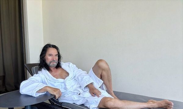 Marco Antonio Solís posó así y sus fans, automáticamente: “Hasta Jesús descansa un Viernes Santo”