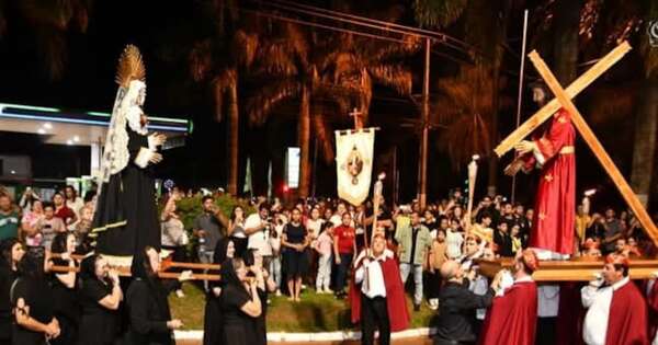 La Nación / Hernandarias: viacrucis reunió a unas 6.000 personas y generó impacto en el turismo