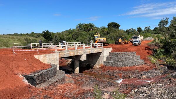 Construcción de seis nuevos puentes en Caaguazú conectan a comunidades históricamente aisladas - .::Agencia IP::.