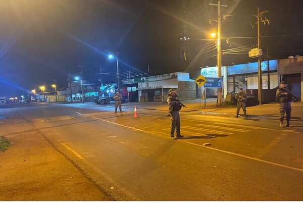 Refuerzan seguridad en Alto Paraná, Itapúa y Caazapá ante alerta sobre un plan de asalto - ABC en el Este - ABC Color