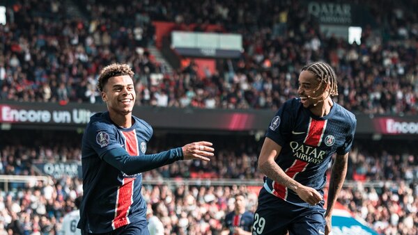 El PSG sonríe en la Ligue 1 con muchos suplentes