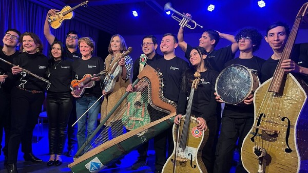 Orquesta de Cateura actúa en Corrientes