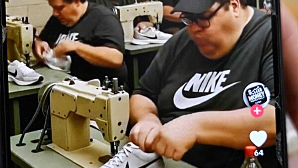 Chinos se burlan de la guerra de Trump