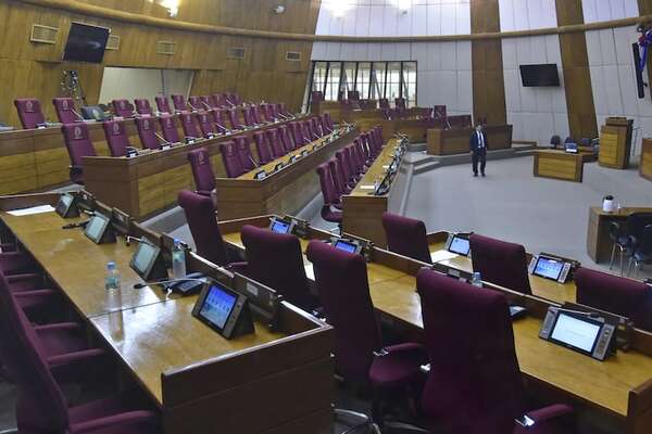 Cámara “baja” en productividad: Diputados rabonearon en cinco de las siete sesiones que llevan en el año - Política - ABC Color