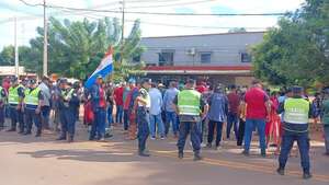 Campesinos anuncian nueva movilización en San Pedro para exigir tierras administradas por Senabico  - Nacionales - ABC Color
