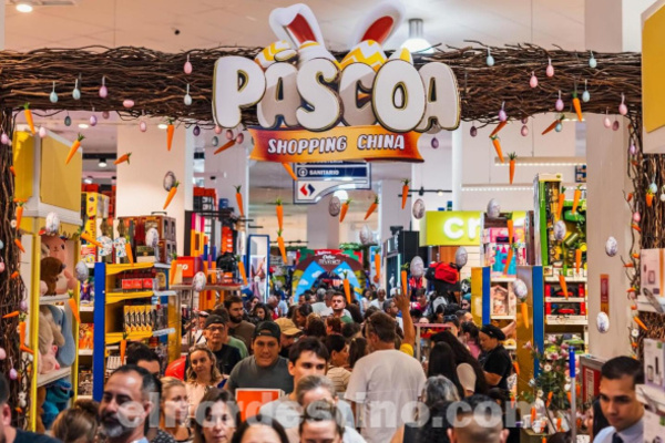 Desbordó su capacidad el megacentro comercial Shopping China durante el sábado de Gloria en la ciudad de Pedro Juan Caballero - El Nordestino