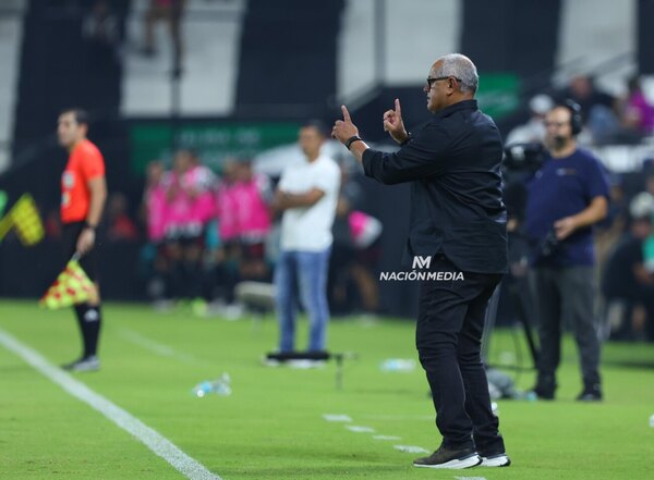 Versus / ‘Chiqui’ defendió con Guaraní un récord que logró con Cerro Porteño