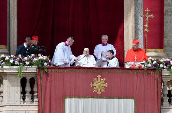 Papa clamó por libertad religiosa y paz mundial en su mensaje de Pascua - 1000 Noticias